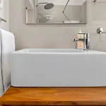 Stylish In Alfama דירה ליסבון