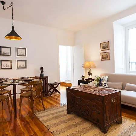 Stylish In Alfama Daire *