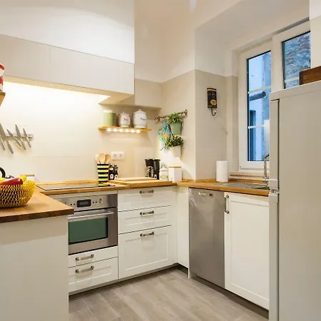 Stylish In Alfama * Лиссабон