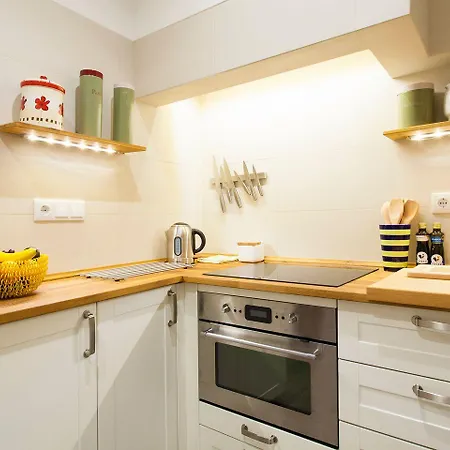 Stylish In Alfama Лиссабон