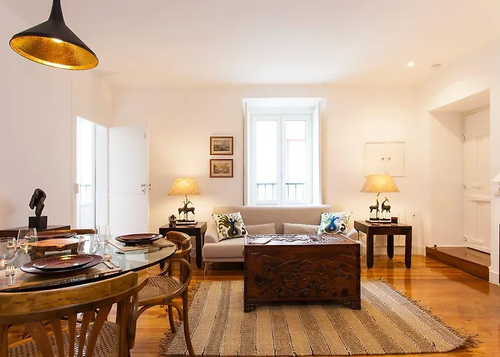 Stylish In Alfama Lisboa