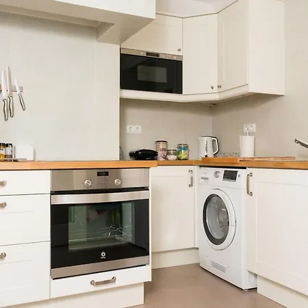 Stylish In Alfama Лісабон